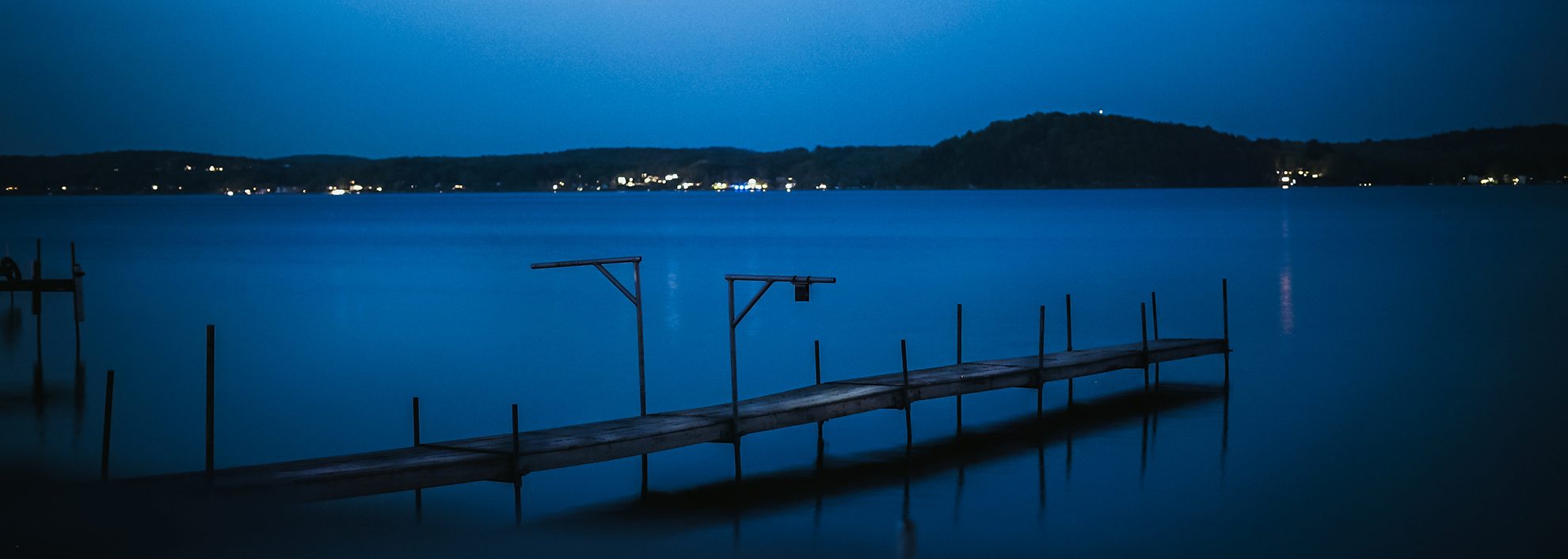 Saratoga Lake at night